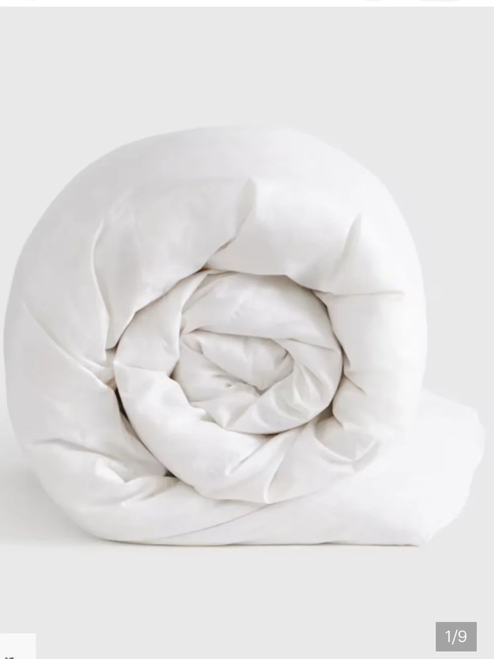 NWT Quince White Premium Down Comforter All Season full/ queen 9929
